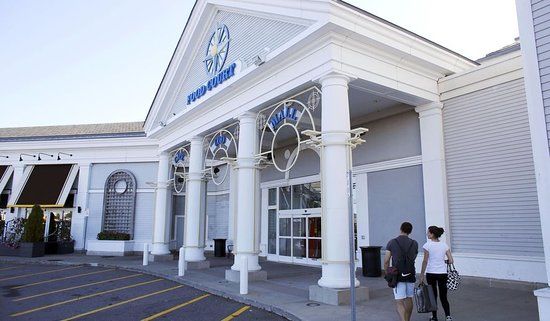 Cape Cod Mall